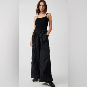 Free People Movement Off The Record hiking pants barrel leg oversized size Small